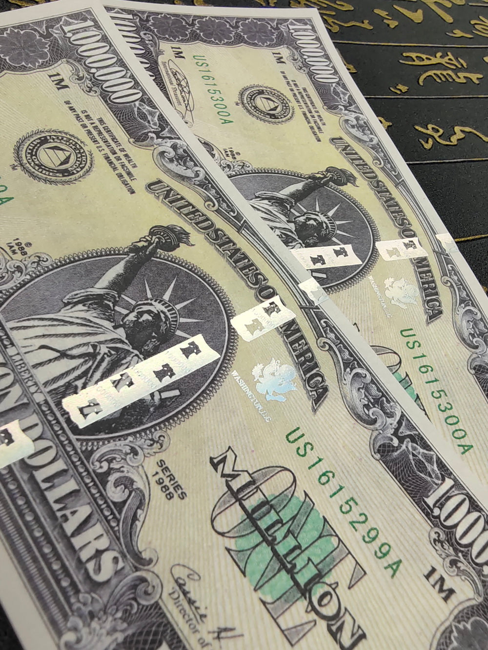 100 Pcs Of One Million Dollars US Statue Of Liberty Novelty Notes Banknotes Paper Money UNC Stack