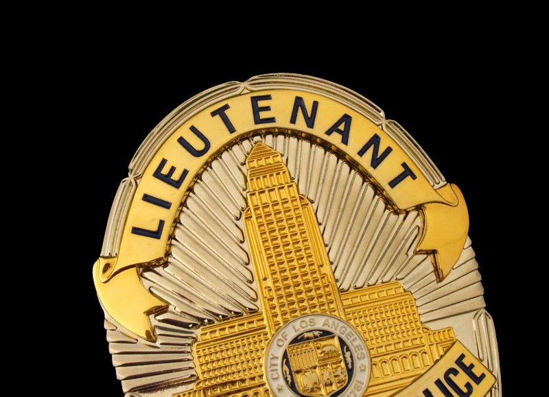 LAPD Los Angeles Police LIEUTENANT Badge Solid Copper Replica Movie Props With Number 10106