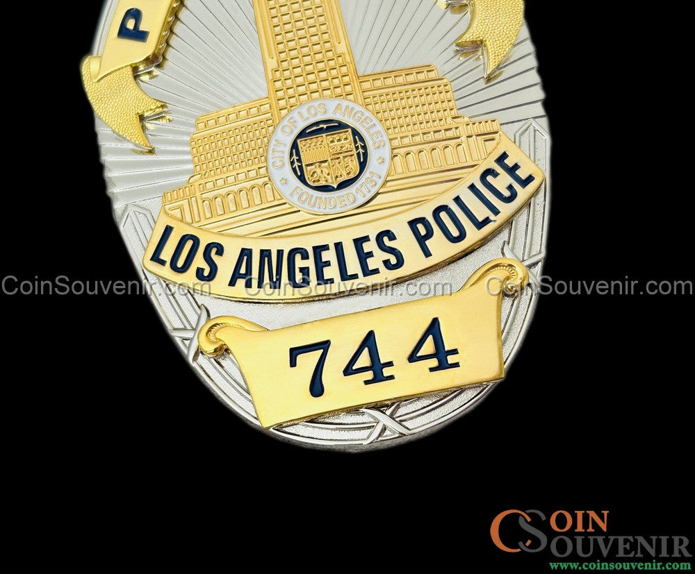 Adam 12 Pete Malloy #744 LAPD POLICEMAN Badge