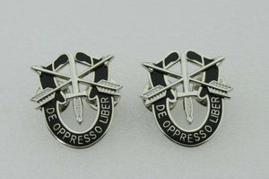A Pair of US Army Special Forces Beret Cap Badge De Oppresso Liber Badge Lapel Pins