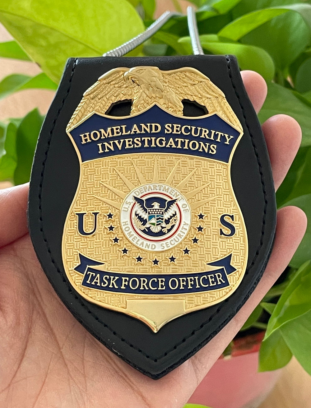 US HSI TFO Task Force Officer Badge Homeland Security Investigations Replica Movie Props Gold